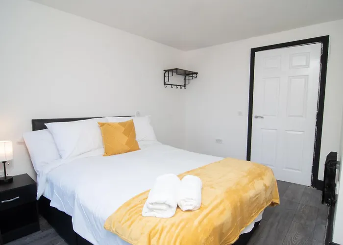2 Bed 2 Bath City Centre Sleep 7